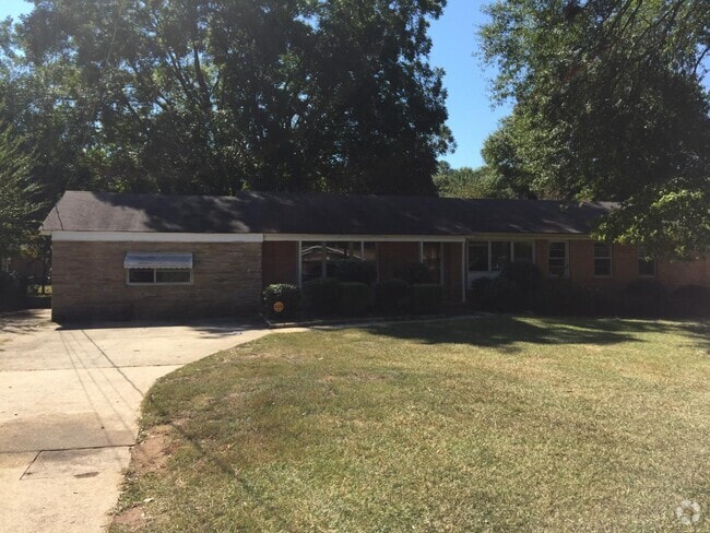 Building Photo - 897 Twin Lake Dr NE Rental