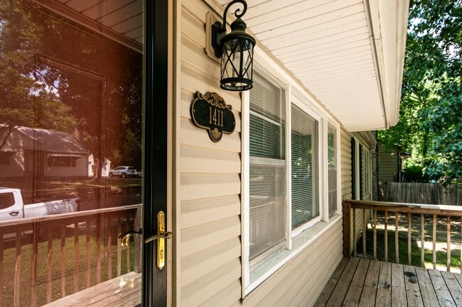 Photo - Great 5 Bedroom on East Side of Campus