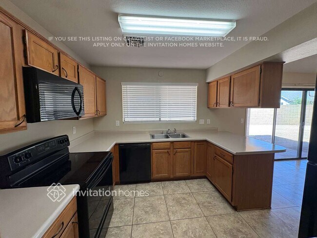 Photo - 6526 N 69th Dr