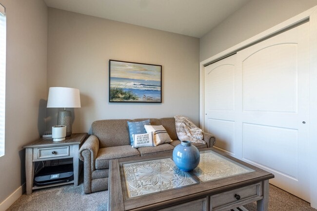 Photo - 711 Lancelot Dr Unit 1