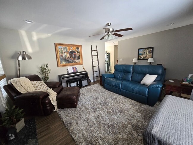 Photo - Newly remodeled 2BR/2BA Home in Farragut