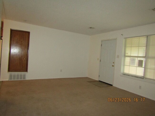 Photo - Very nice home located in the Pioneer Park Area! No Pet Home!