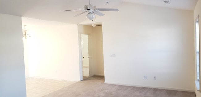 Photo - 141 Belvedere Dr