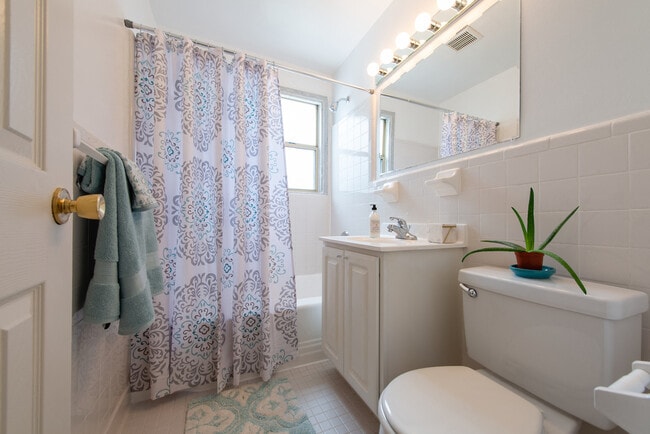 Custom Framed Bathroom Mirrors - Park Georgetown