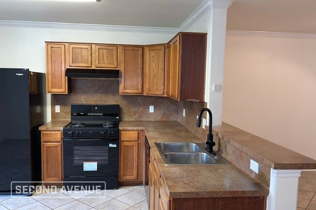 Photo - 2201 Encino Dr