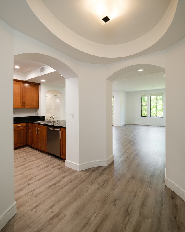 Photo - Metro Art Brentwood Luxury Living