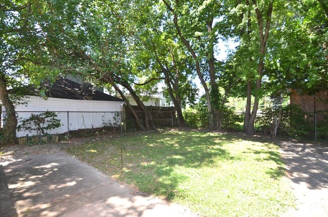 Photo - 4109 Millsbrae Ave
