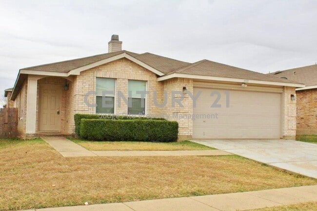 Wonderful 3/2/2 in CROWLEY ISD For Rent! - Wonderful 3/2/2 in CROWLEY ISD For Rent! House