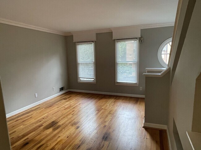 428 Page Ave NE