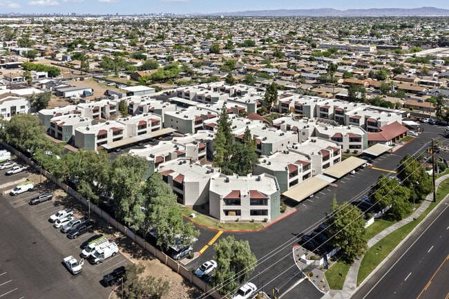 Photo - Citrine on 67th