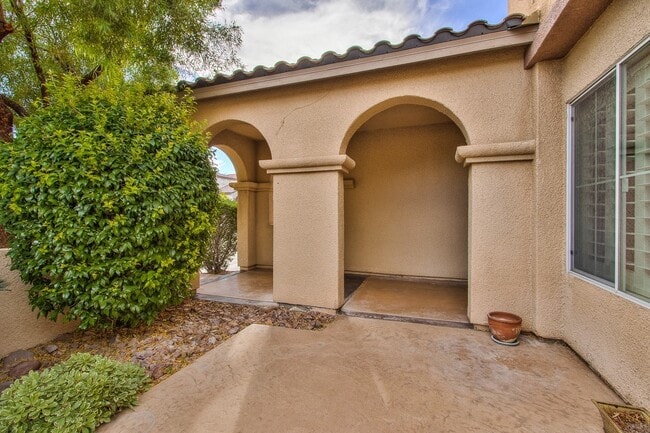 Photo - Summerlin Home with downstairs Bed/Bath & Large Patio with Courtyard!