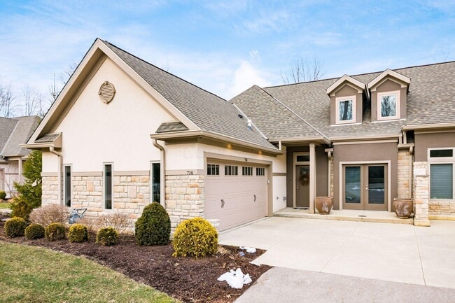 Photo - 714 Fairway Blvd