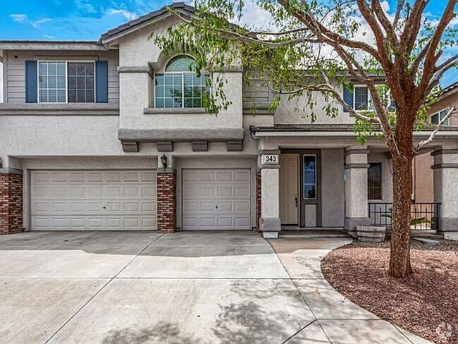 Building Photo - Spacious 4-Bedroom Retreat with Poolside O... Rental