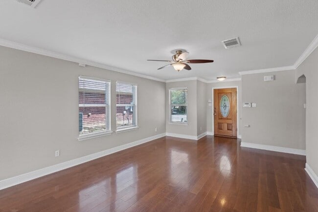 Photo - 3417 Savage Springs Dr