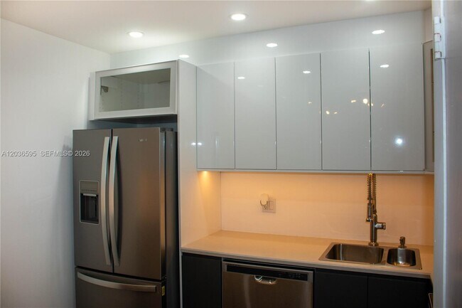 Photo - 4164 Inverrary Dr Unit 1004