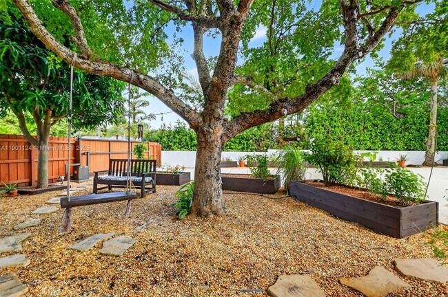 Photo - 2910 N Flagler Dr