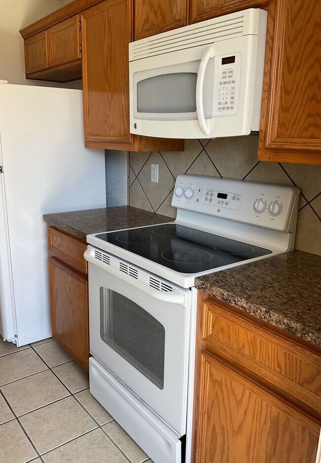 Photo - COMING SOON! Unidad 909 Yi Drive - B