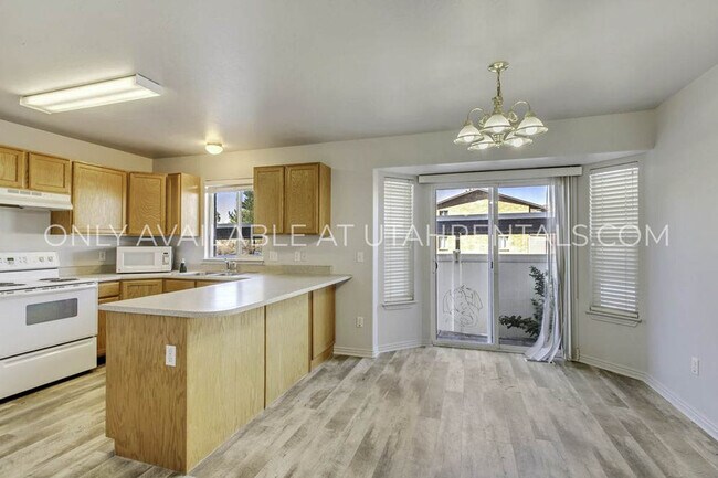 Photo - 1413 S 1470 E