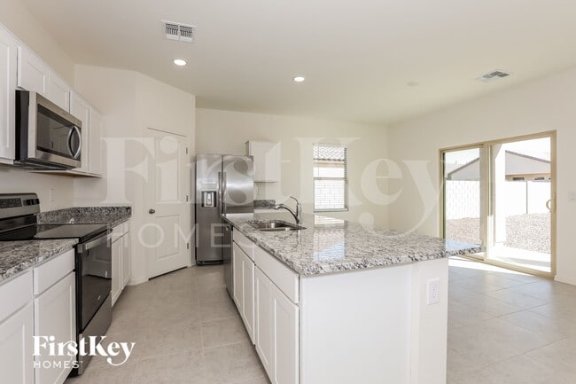 Photo - 3061 E Millennium Wy