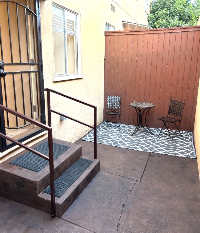 Building Photo - 4021 S Centinela Ave Unit 4021