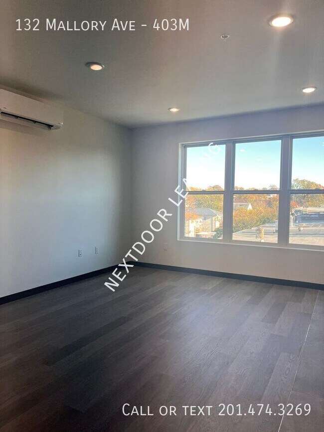 Photo - 132 Mallory Ave Unit 403M