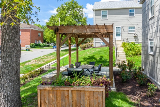 Photo - Warwick Court Townhomes