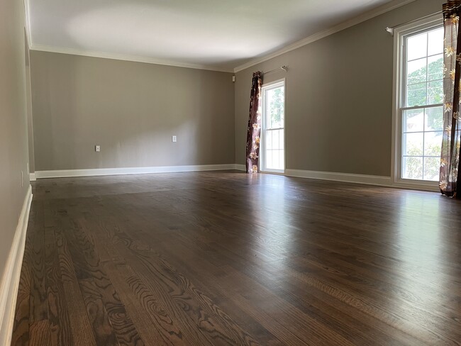 Photo - 956 Seville Dr