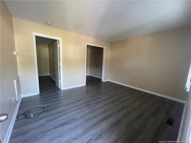 Photo - 4959 Fieldcrest Dr