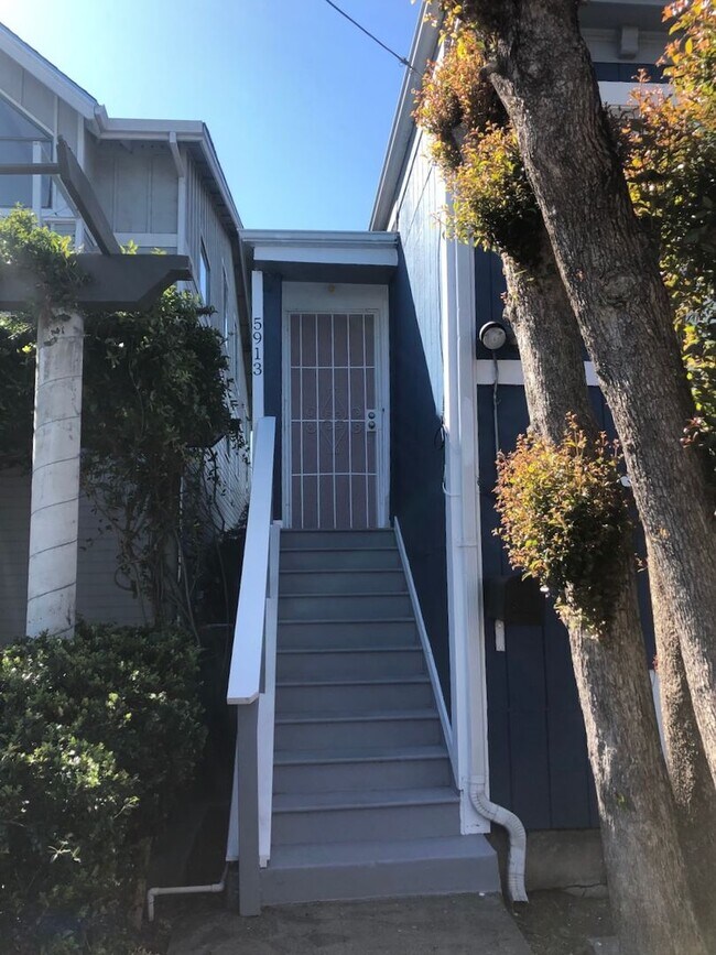 Photo - Cozy 2+bdrm/1 bath home w/a huge basement, washer/dryer, & off street pkg, space in the heart of ...