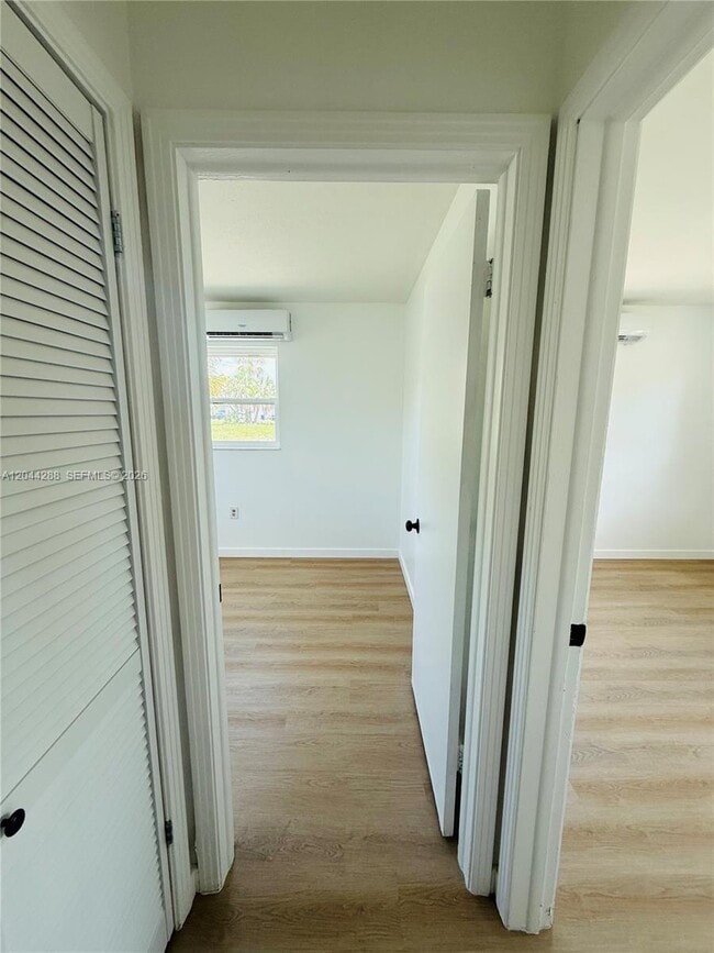 Photo - 2423 Jeffcott St Unidad 1