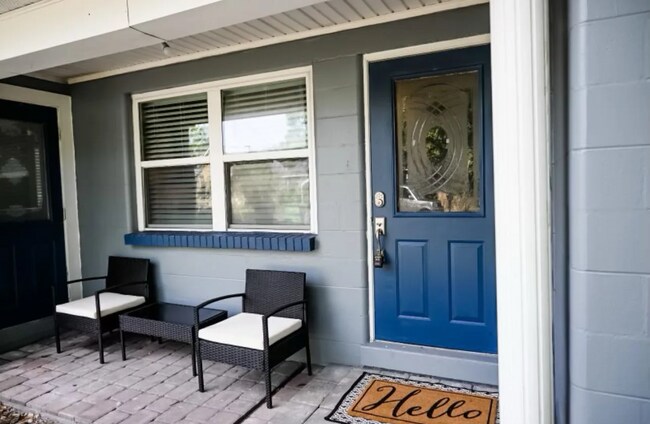 Photo - 7016 S De Soto St