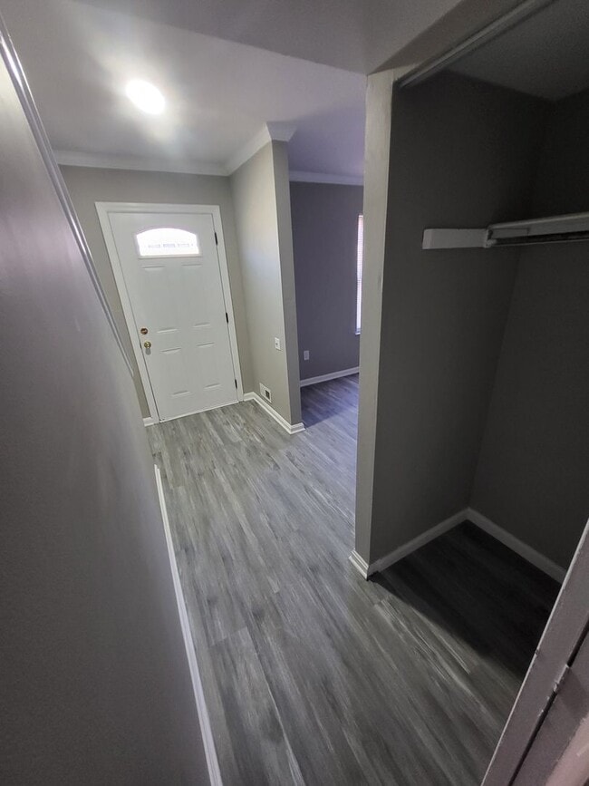 Photo - 3Bed 3 Bath Finished Basement!