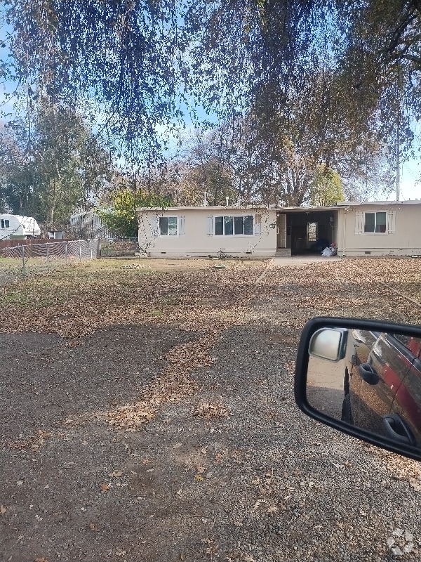 Building Photo - 1584 Bonnell Ave Rental