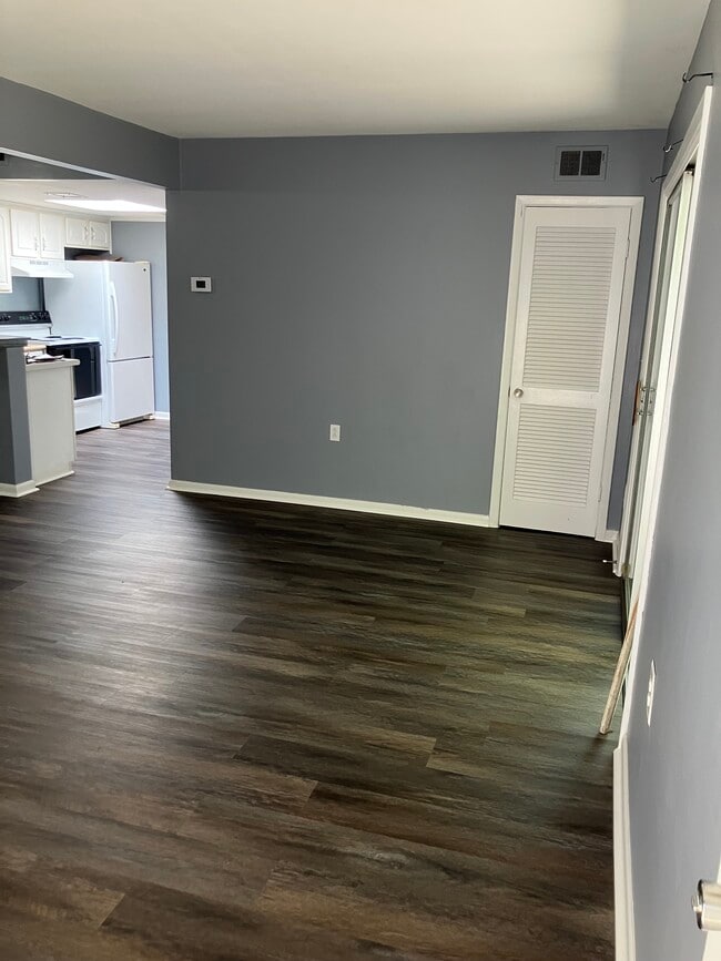 3706 E North St Unit J4