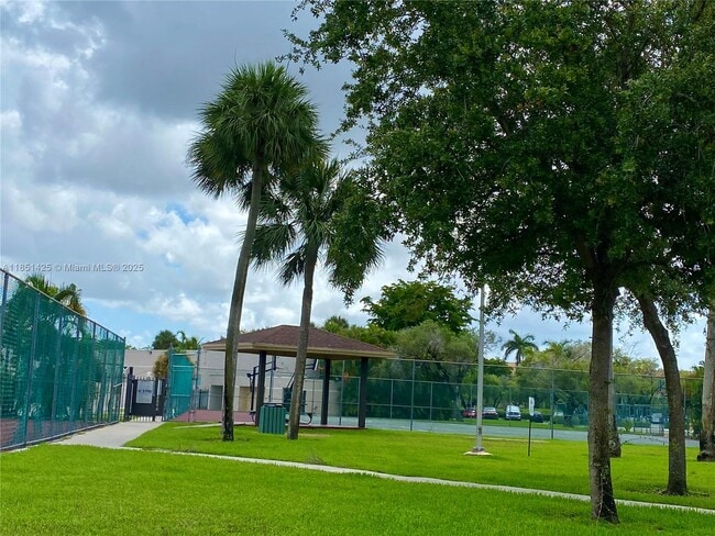 Photo - 8520 SW 133rd Avenue Rd Unit 309