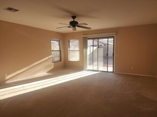 Photo - 43811 W Elizabeth Ave