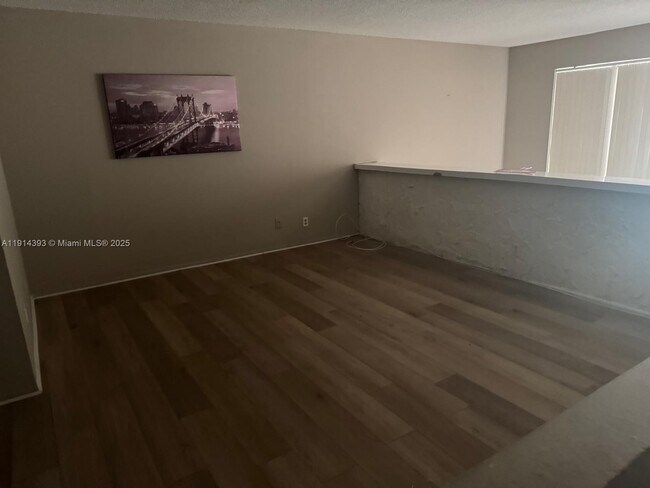 Photo - 17901 NW 68th Ave Unidad S206 Rental