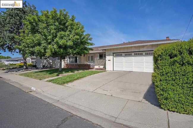 Photo - 1537 Heartwood Dr