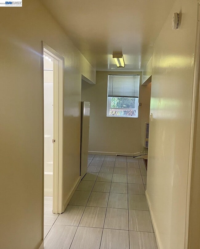 Photo - 16845 Robey Dr Unit Lower