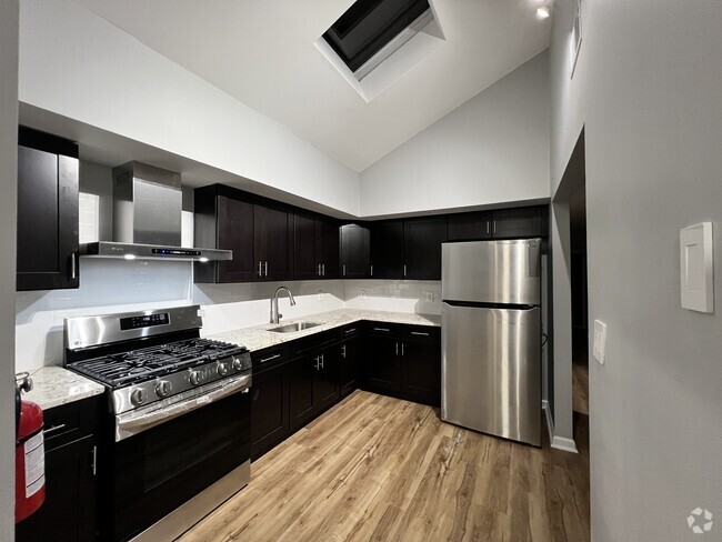 Building Photo - 6501 Durham Ave Unit 2 Rental