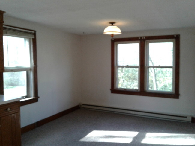 Building Photo - 839 Suedberg Rd Unit 3 Rental