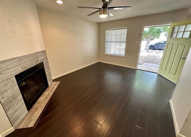 Photo - 1429 Hyridge Cir