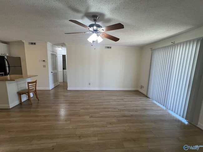 Building Photo - 6620 Willow Pointe Dr NW Unit F