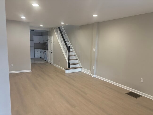 Photo - 5544 W Jefferson St