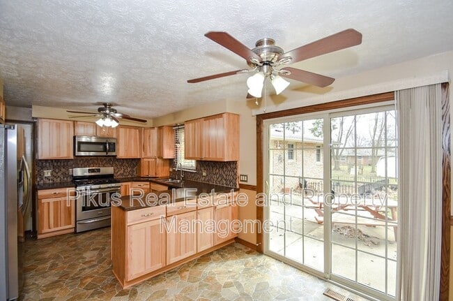 Photo - 1932 Otterbin St