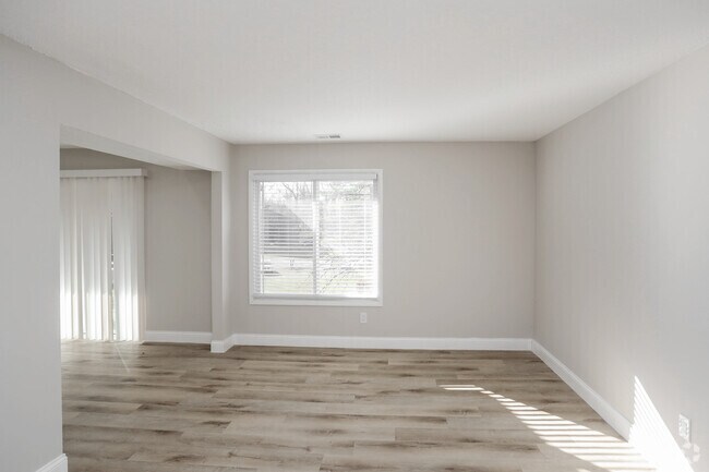 3BR, 2BA - 1275 SF