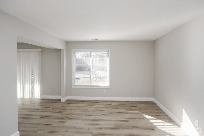 3HAB, 2BA - 1,275&nbsp;ft² - Woods at Oak Crossing