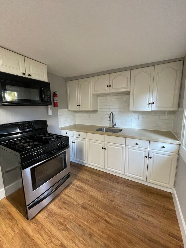 Photo - 1024 Wood St Unit Upper