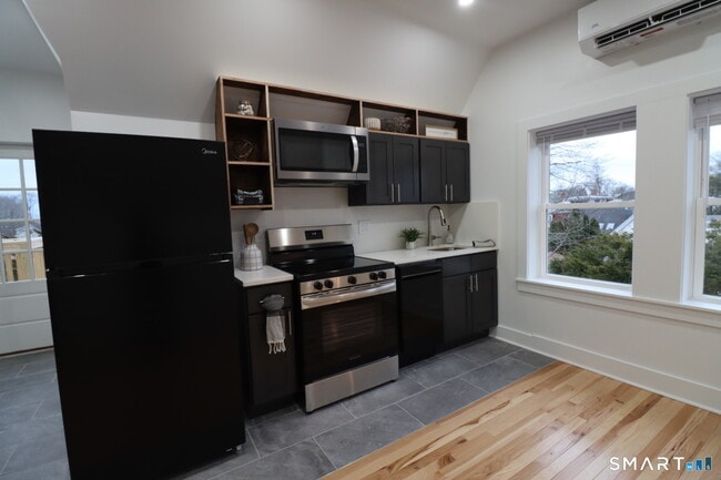 Photo - 55 Channing St Unit 3