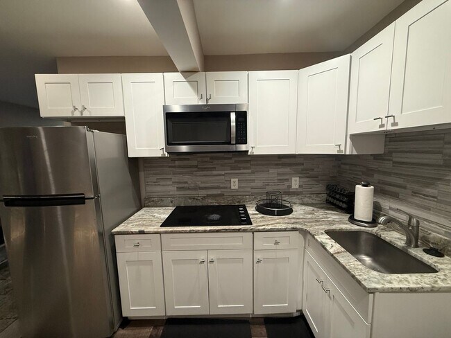 Photo - 3800 Nash St SE